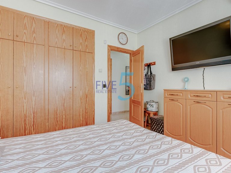 Villa for Sale in Alicante, Valencia 18