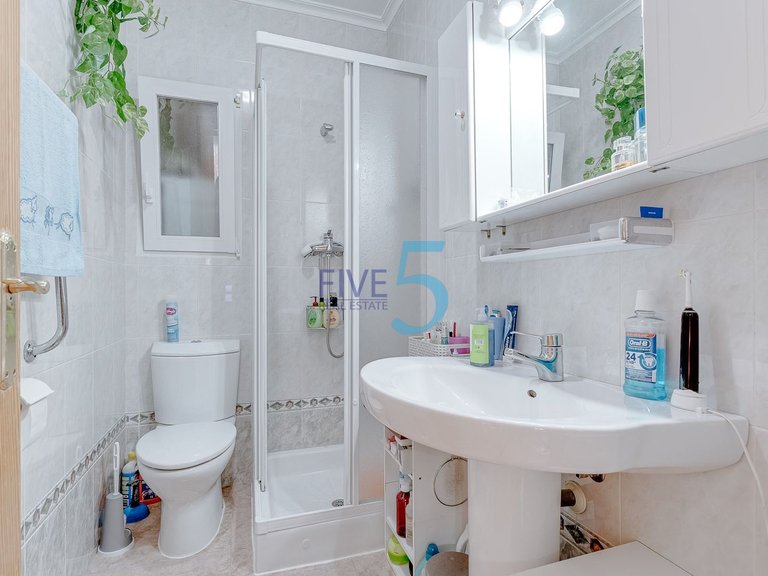 Villa for Sale in Alicante, Valencia 19