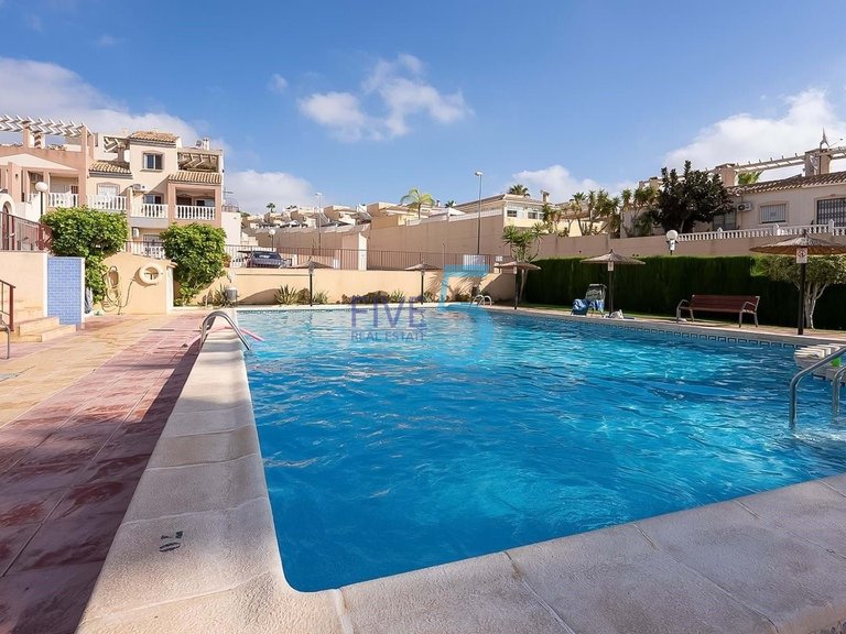 Villa for Sale in Alicante, Valencia 2