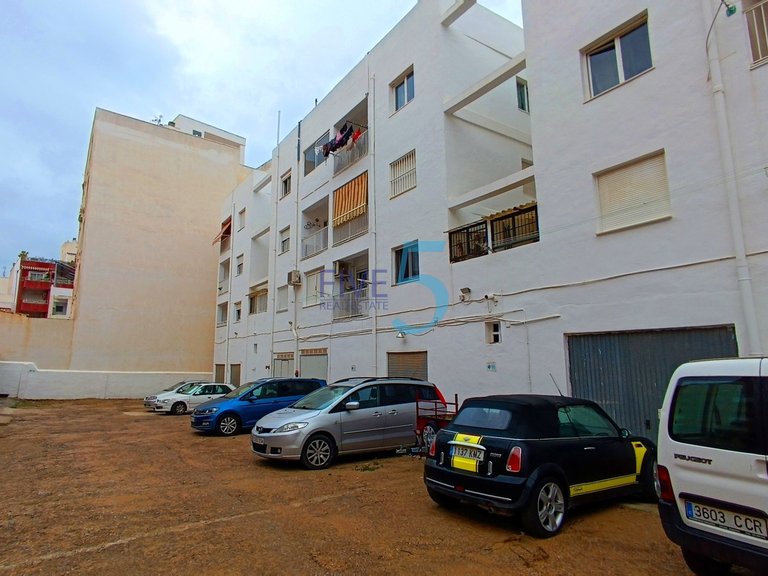 Apartment for Sale in Alicante, Valencia 2