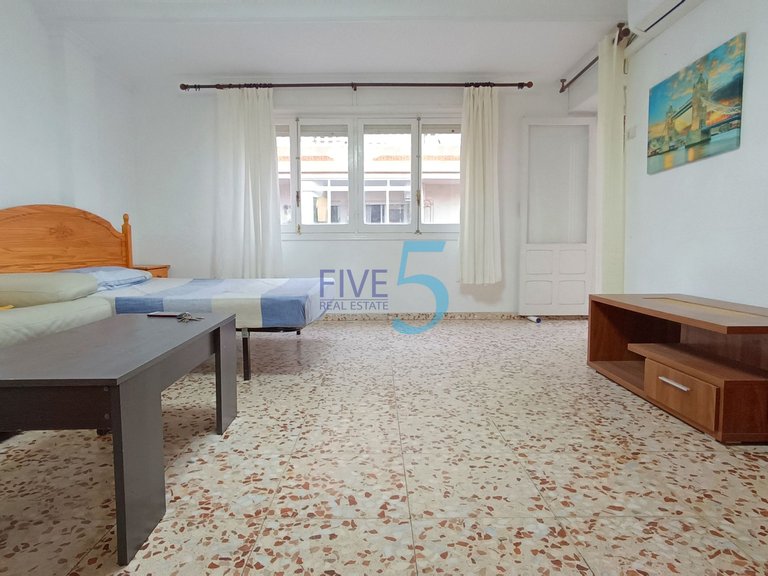 Apartment for Sale in Alicante, Valencia 3