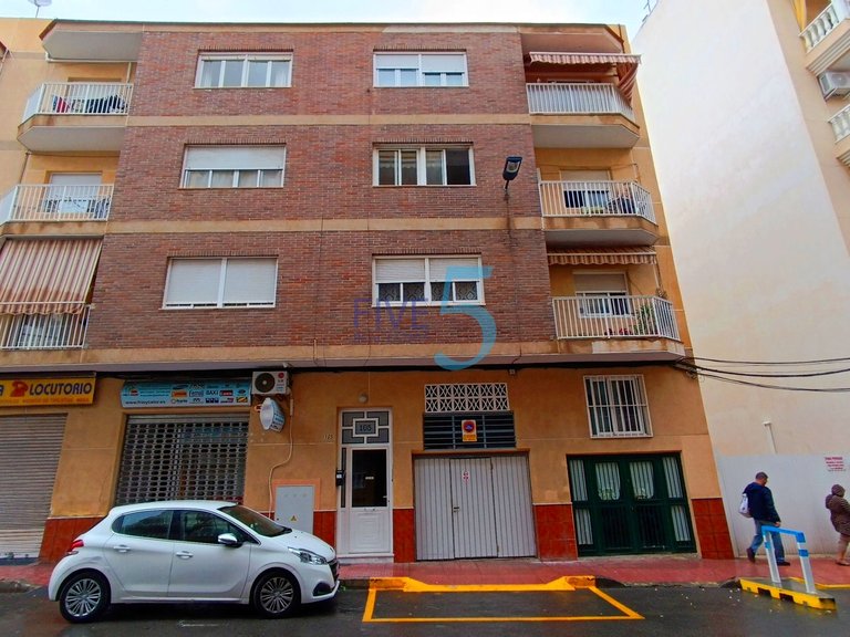 Apartment for Sale in Alicante, Valencia 5