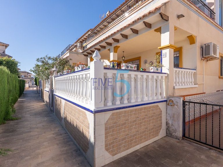 Apartment for Sale in Alicante, Valencia 1