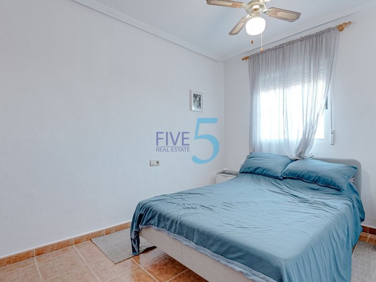 Apartment for Sale in Alicante, Valencia 9