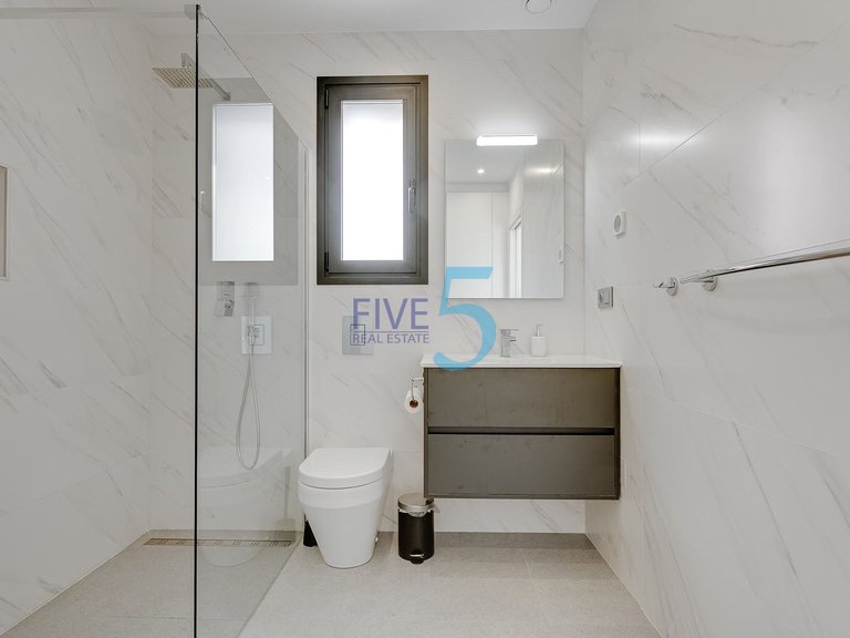 Villa for Sale in Alicante, Valencia 24