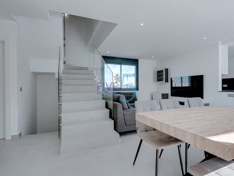 Villa for Sale in Alicante, Valencia 2