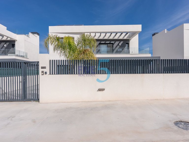 Villa for Sale in Alicante, Valencia 37