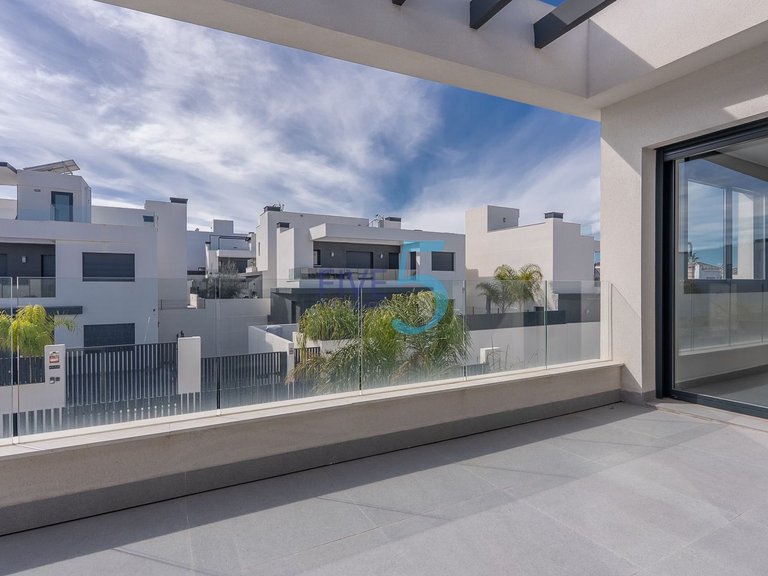 Villa for Sale in Alicante, Valencia 20