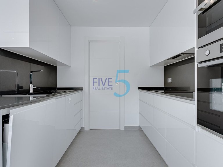 Villa for Sale in Alicante, Valencia 6