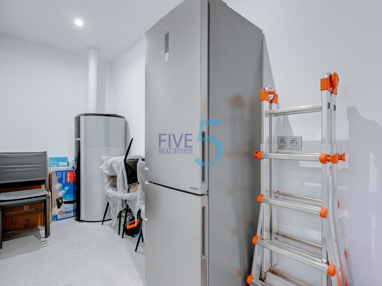 Villa for Sale in Alicante, Valencia 36