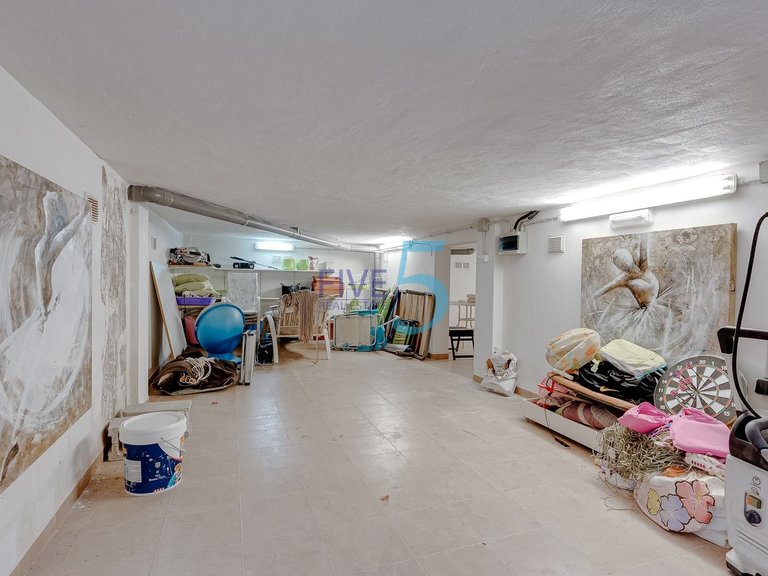Villa for Sale in Alicante, Valencia 24
