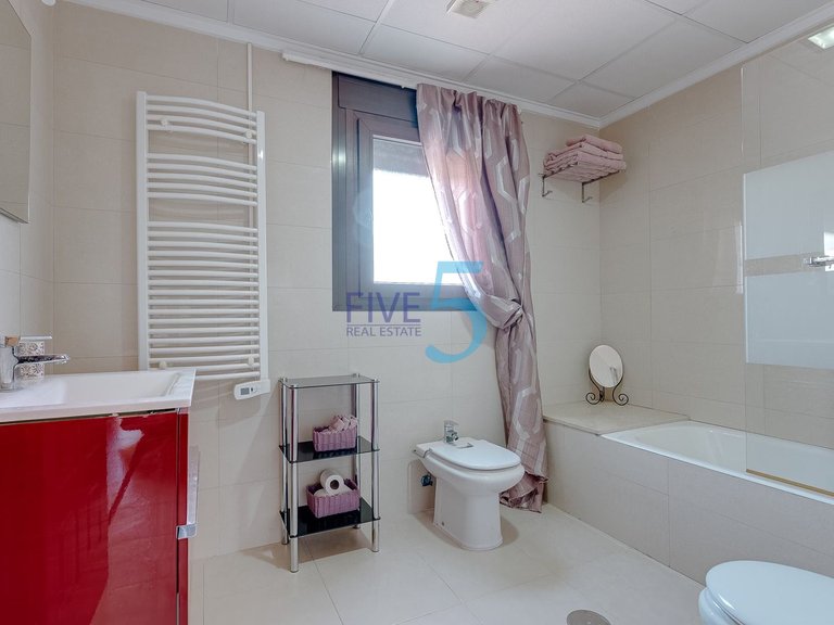 Villa for Sale in Alicante, Valencia 17