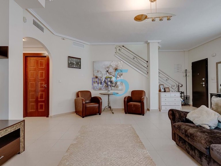 Villa for Sale in Alicante, Valencia 6
