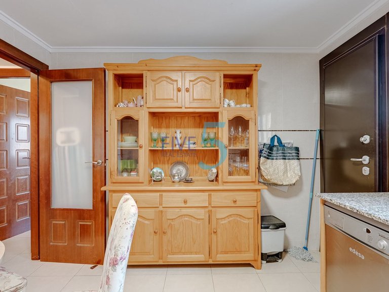 Villa for Sale in Alicante, Valencia 10