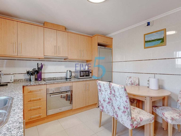 Villa for Sale in Alicante, Valencia 8
