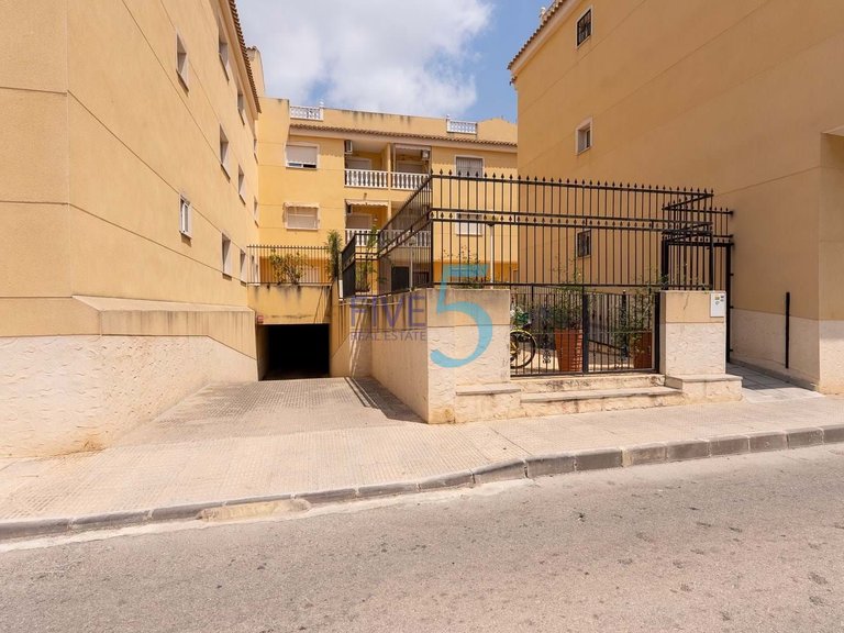 Apartment for Sale in Alicante, Valencia 5