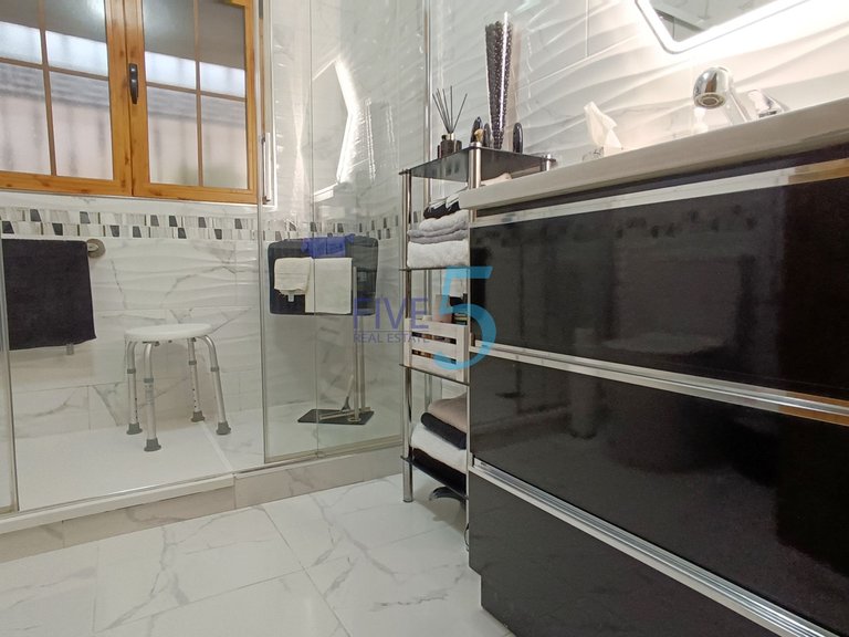 Penthouse for Sale in Alicante, Valencia 22