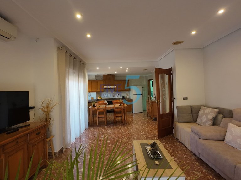 Villa for Sale in Alicante, Valencia 10