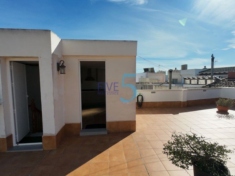 Villa for Sale in Alicante, Valencia 28