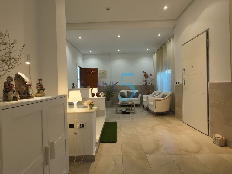 Villa for Sale in Alicante, Valencia 3
