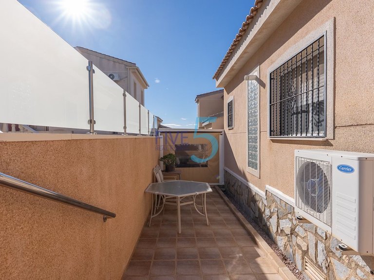 Villa for Sale in Alicante, Valencia 20