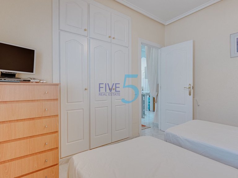 Villa for Sale in Alicante, Valencia 17