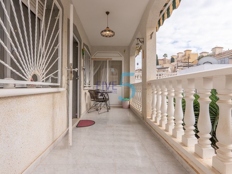 Villa for Sale in Alicante, Valencia 19