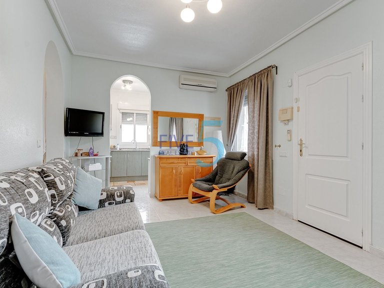 Villa for Sale in Alicante, Valencia 4