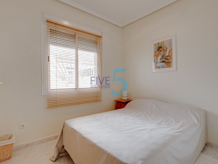 Villa for Sale in Alicante, Valencia 10