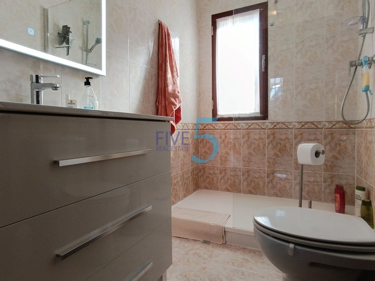 Villa for Sale in Alicante, Valencia 34