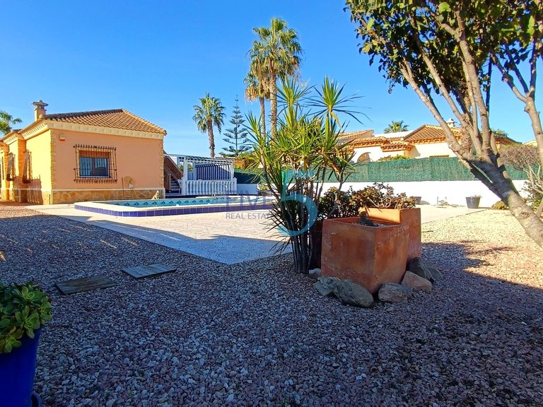Villa for Sale in Alicante, Valencia 13