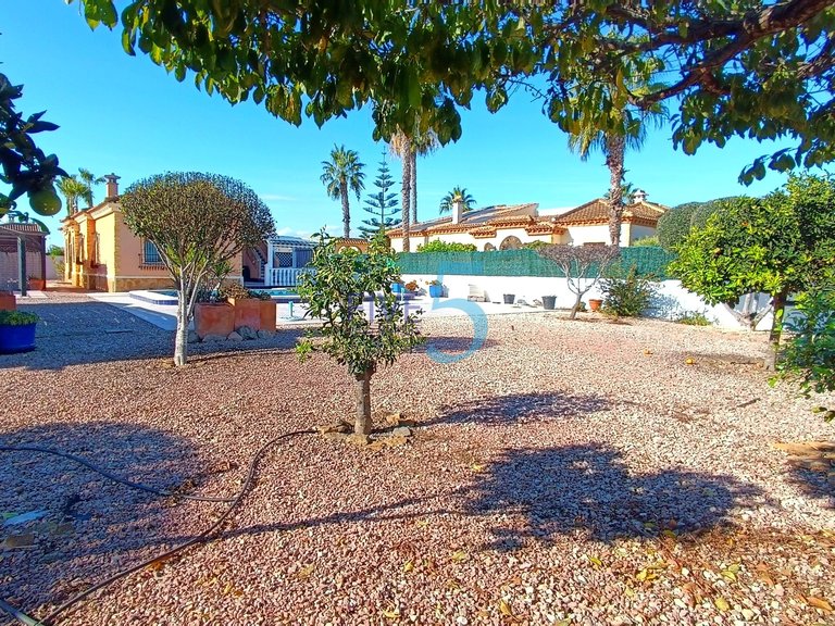 Villa for Sale in Alicante, Valencia 14