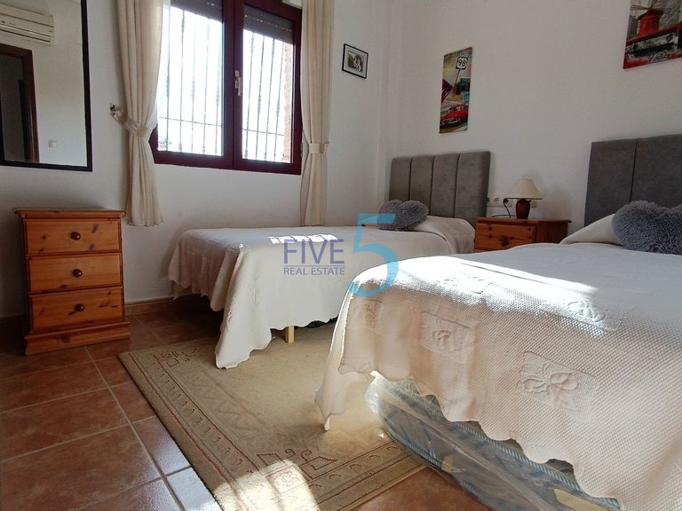 Villa for Sale in Alicante, Valencia 31
