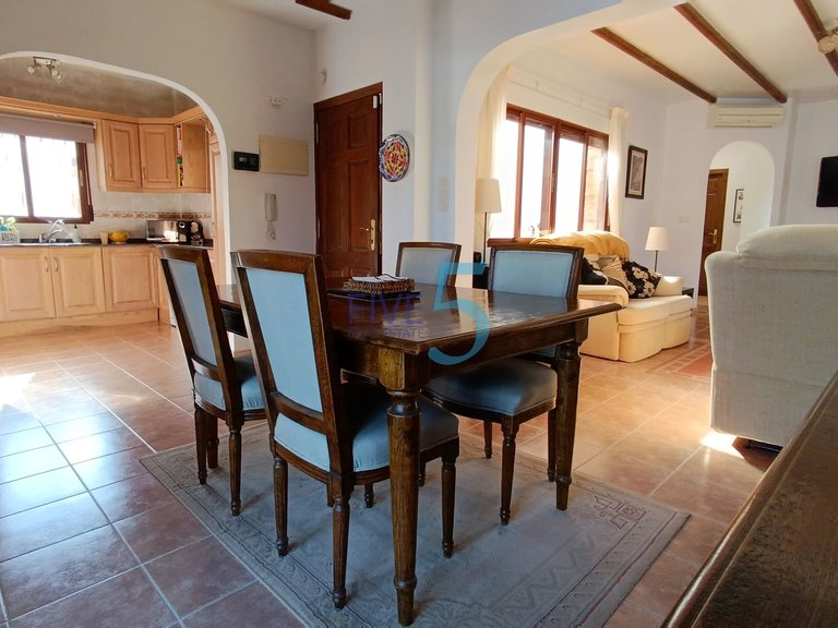 Villa for Sale in Alicante, Valencia 23