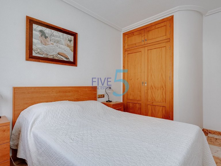 Penthouse for Sale in Alicante, Valencia 11