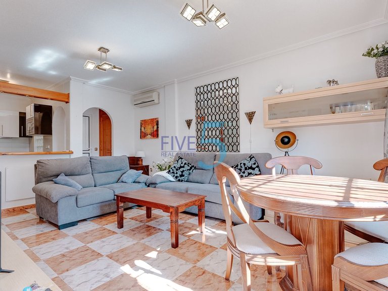 Penthouse for Sale in Alicante, Valencia 3