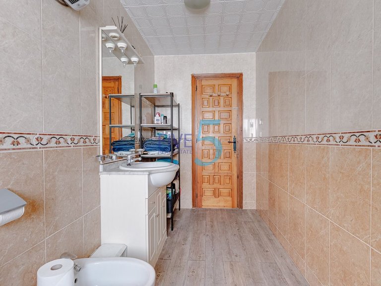 Villa for Sale in Alicante, Valencia 12