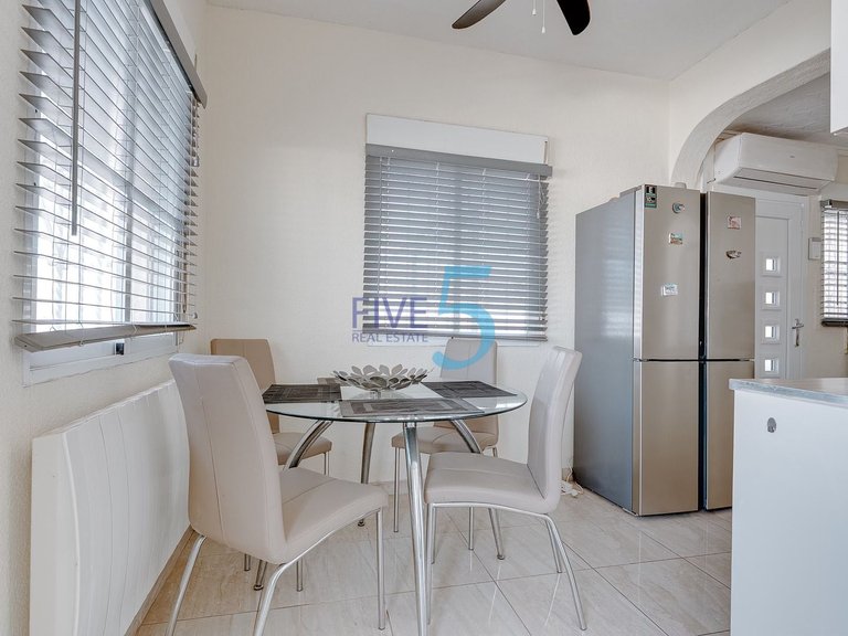 Villa for Sale in Alicante, Valencia 6