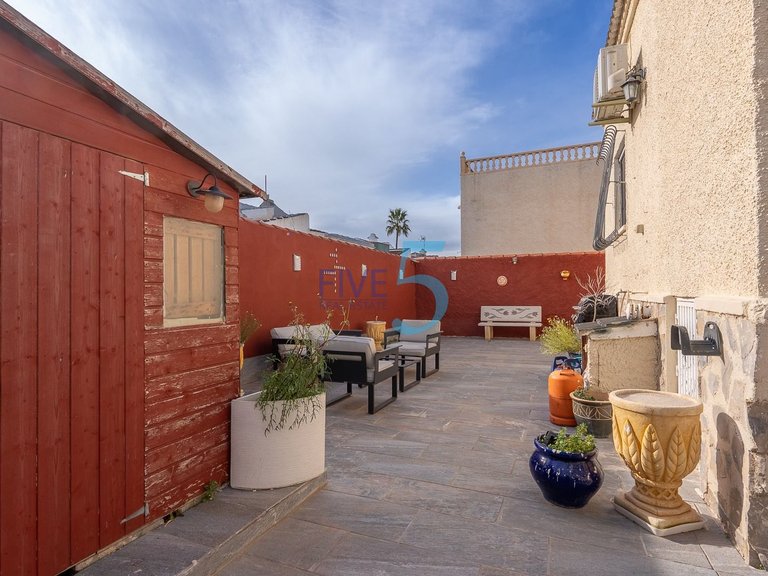 Villa for Sale in Alicante, Valencia 21