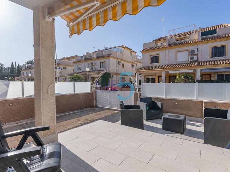 Villa for Sale in Alicante, Valencia 29