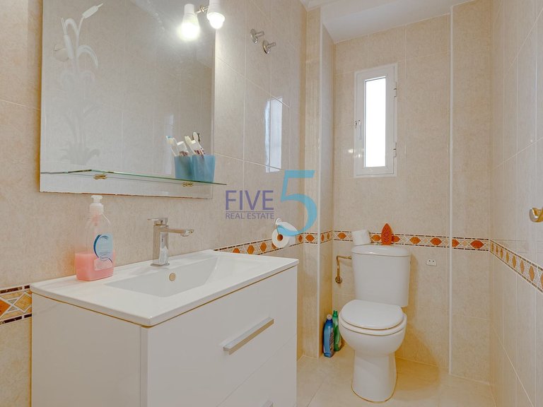 Villa for Sale in Alicante, Valencia 13