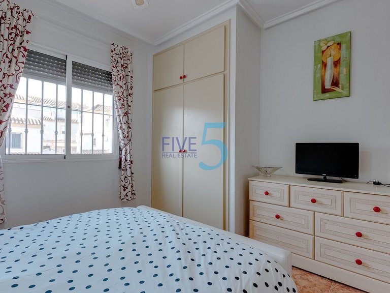 Villa for Sale in Alicante, Valencia 9