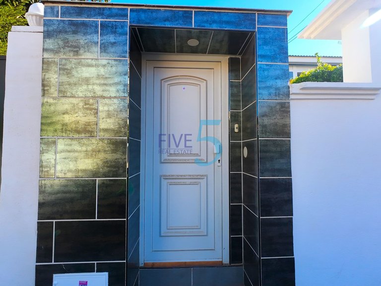 Apartment for Sale in Alicante, Valencia 2
