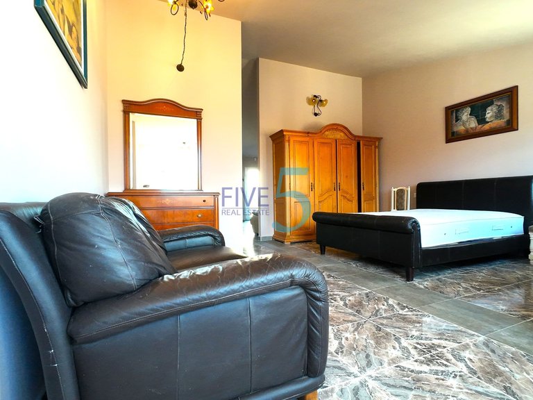 Apartment for Sale in Alicante, Valencia 10