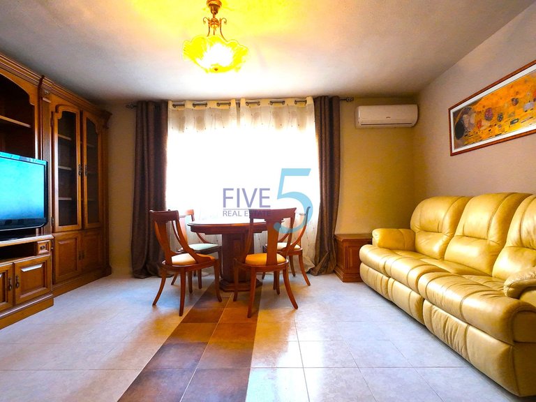 Apartment for Sale in Alicante, Valencia 1