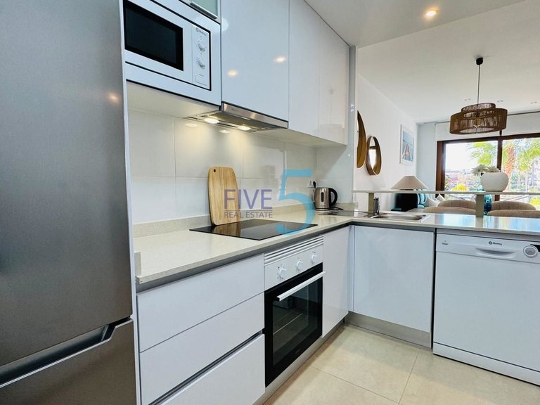 Apartment for Sale in Alicante, Valencia 3