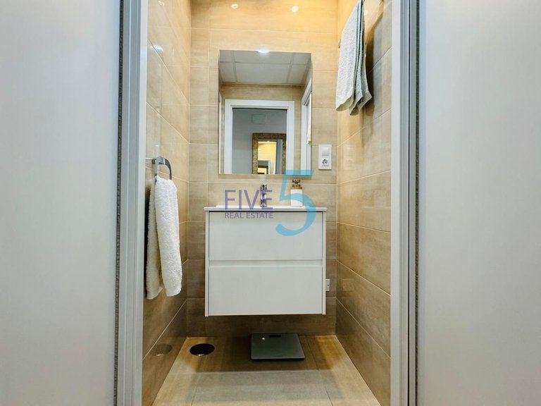 Apartment for Sale in Alicante, Valencia 16