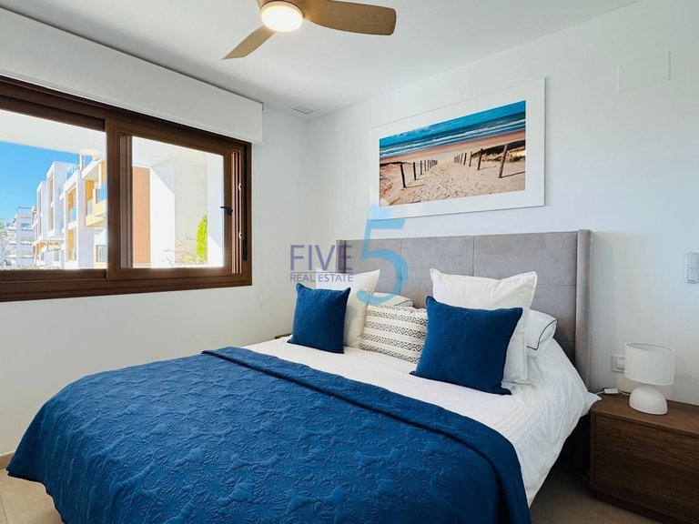 Apartment for Sale in Alicante, Valencia 15