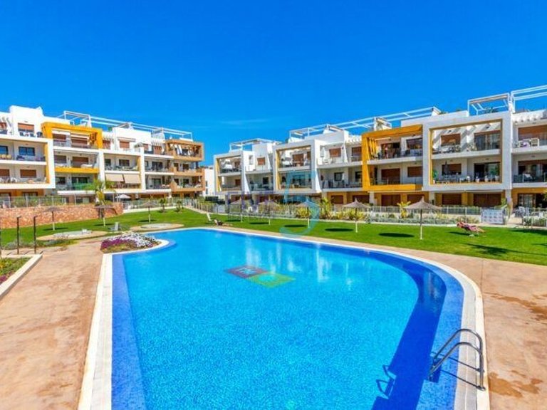 Apartment for Sale in Alicante, Valencia 1