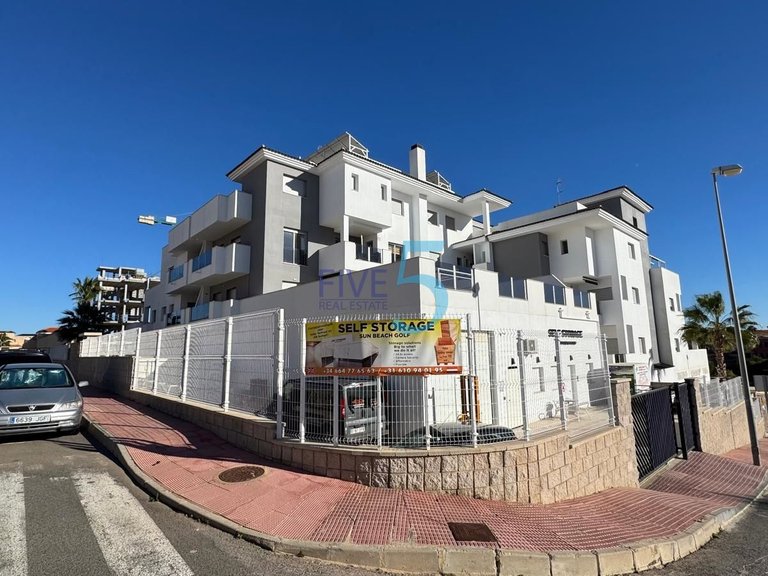 Apartment for Sale in Alicante, Valencia 25